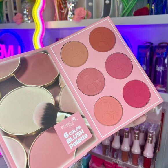 Simply Bella Cherrylicious 24 Eyeshadow Blush Contour Pallet - Picture 5 of 5